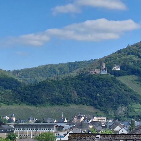 Dachgeschosswohnung Mit Burgblick In Kues Bernkastel-Kues Exterior photo