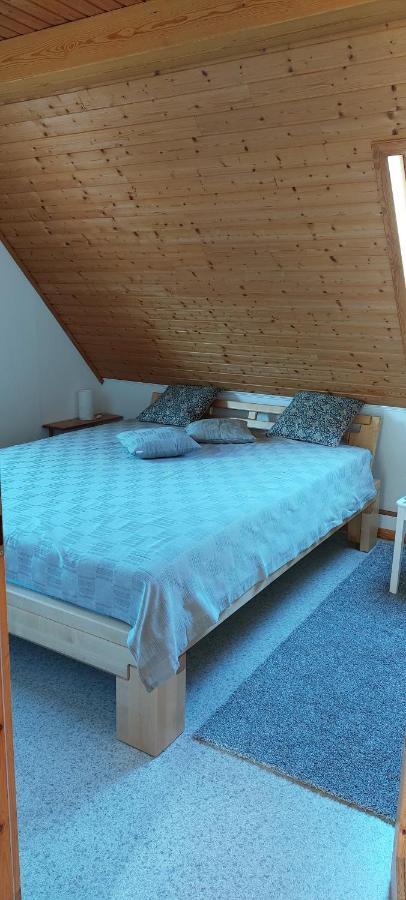 Dachgeschosswohnung Mit Burgblick In Kues Bernkastel-Kues Exterior photo